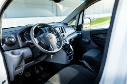 NISSAN NV200