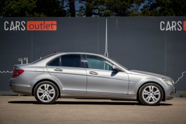 MERCEDES BENZ C220