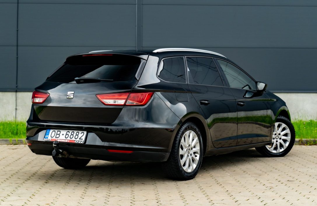 SEAT LEON ST