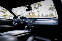 BMW 740