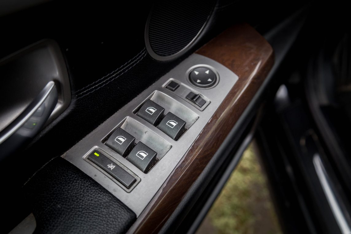BMW 730