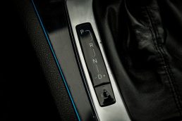 MERCEDES BENZ C220