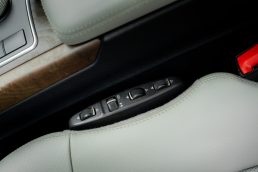 MERCEDES BENZ E350
