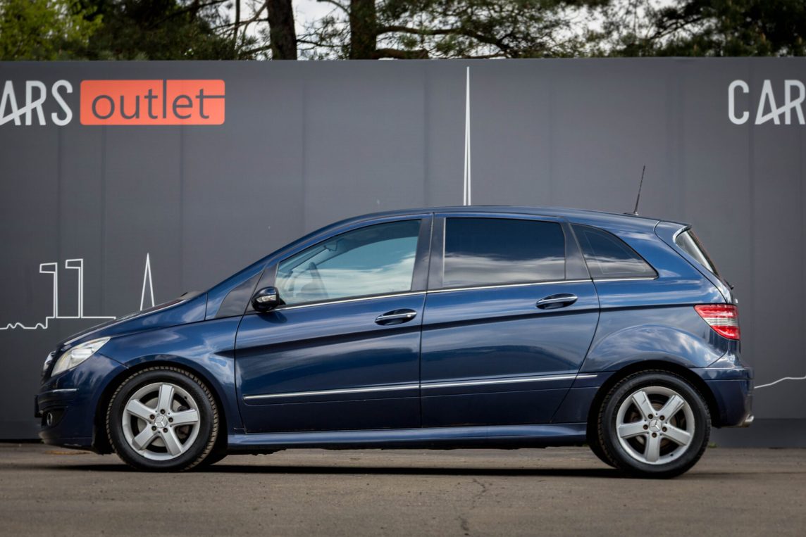 MERCEDES BENZ B 180