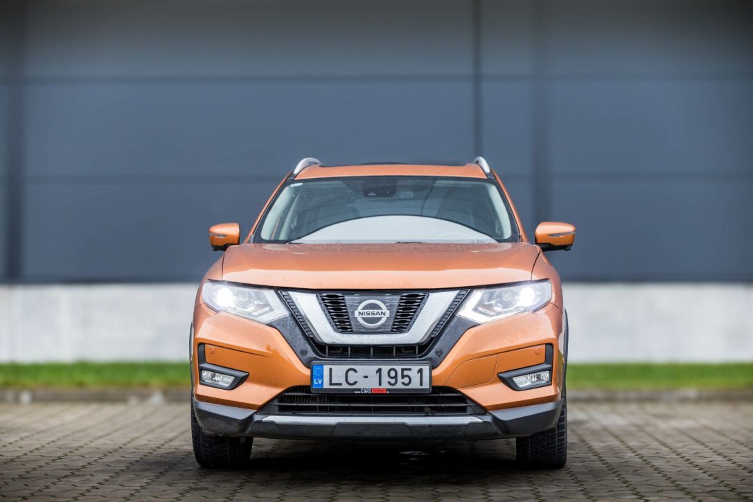 NISSAN X TRAIL