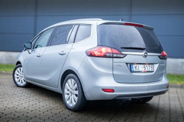 OPEL ZAFIRA TOURER