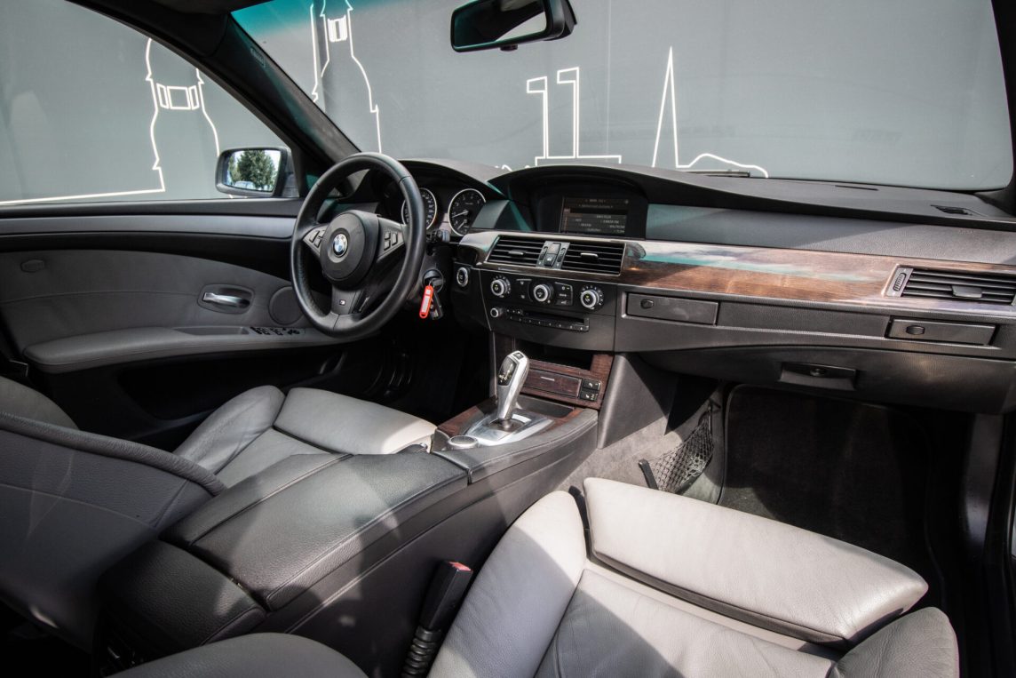 BMW 525