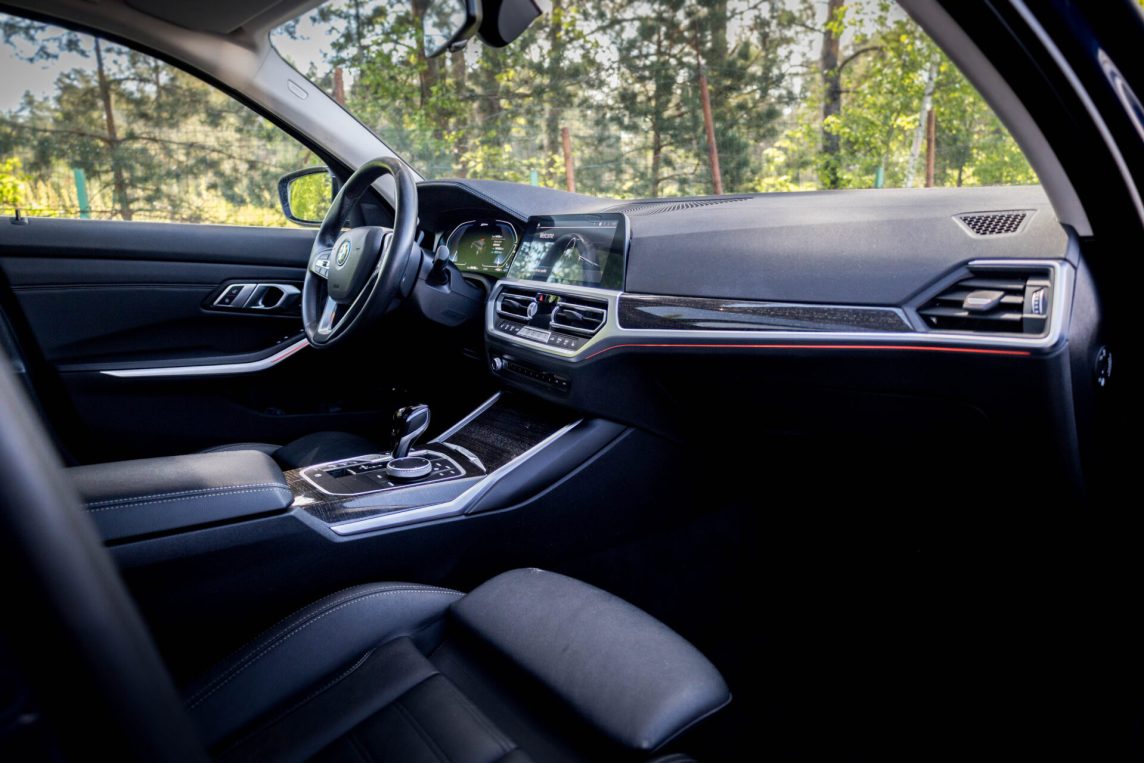 BMW 330E