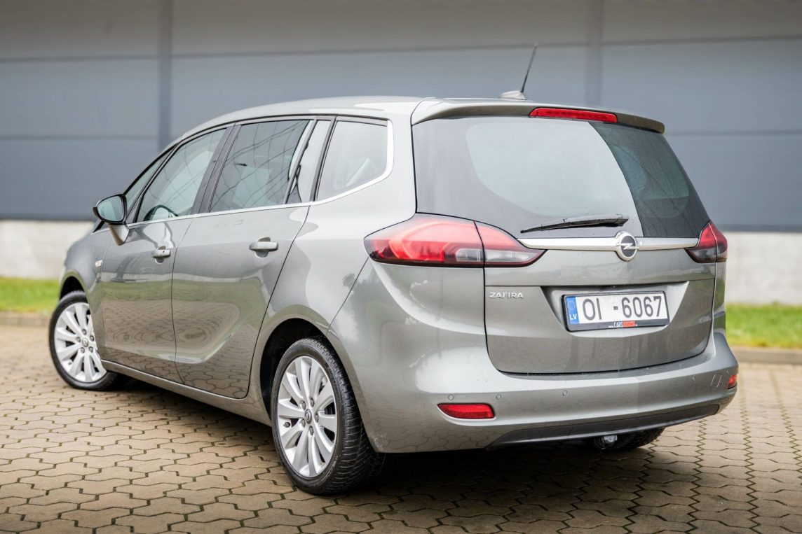 OPEL ZAFIRA TOURER