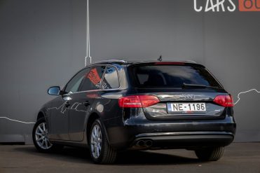 AUDI A4 AVANT