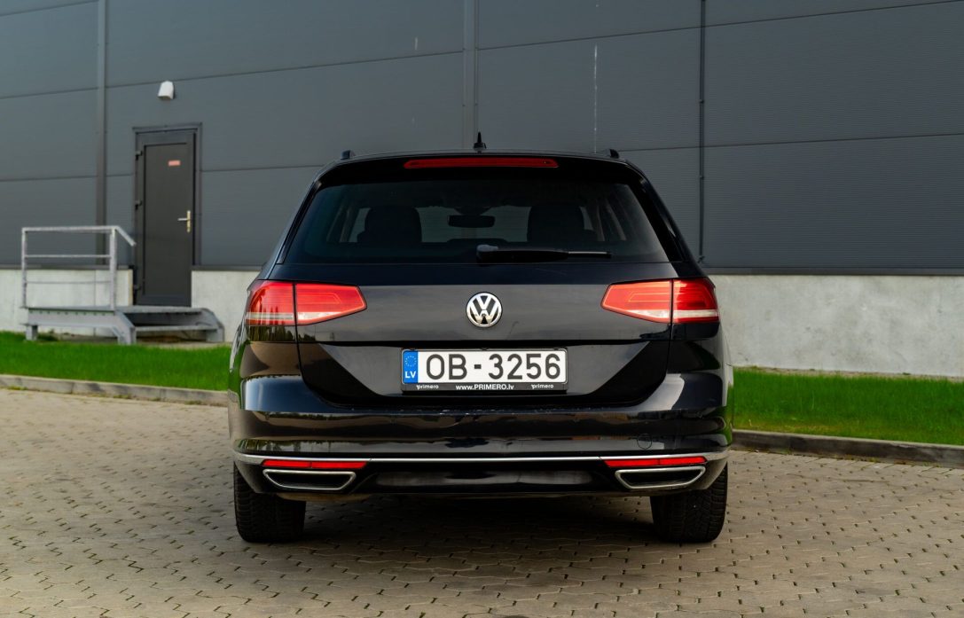 VW PASSAT