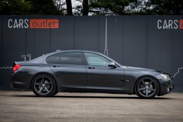 BMW 730