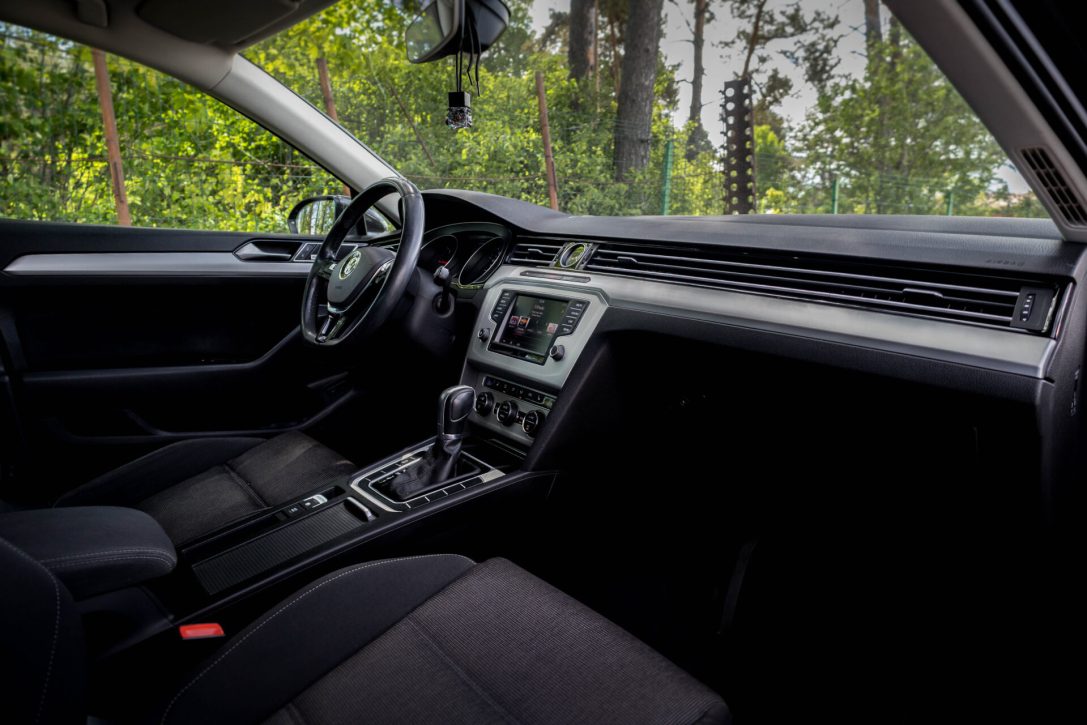 VW PASSAT