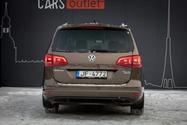 VW SHARAN