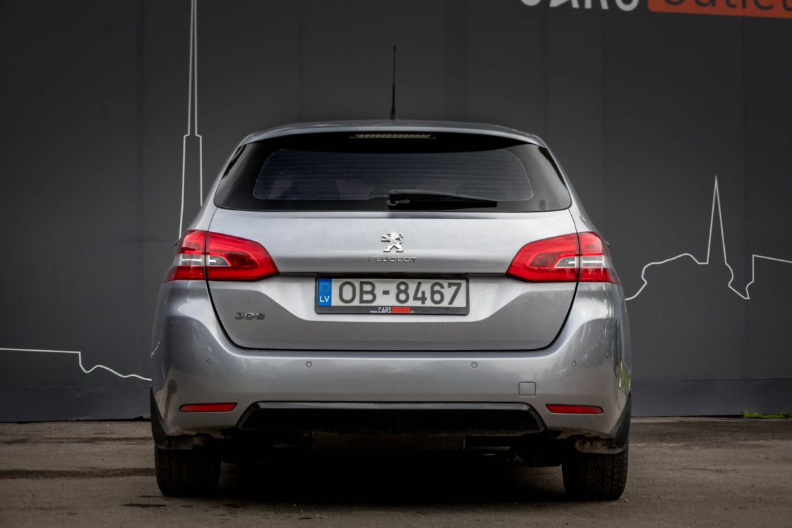 PEUGEOT 308
