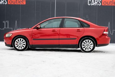 VOLVO S40