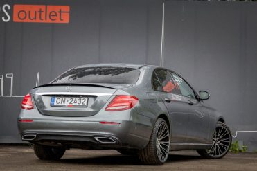 MERCEDES BENZ E200 D