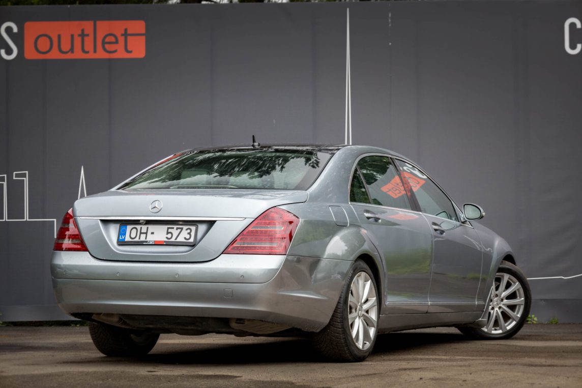 MERCEDES BENZ S320
