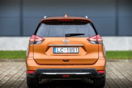 NISSAN X TRAIL
