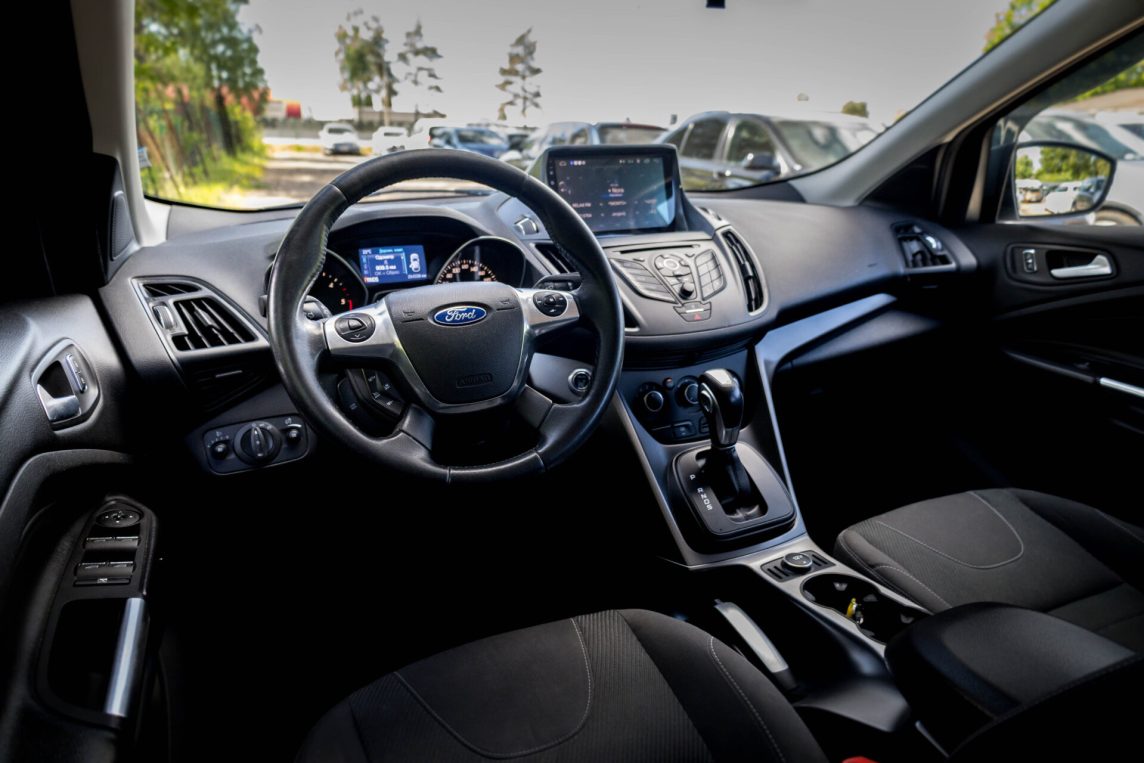 FORD KUGA