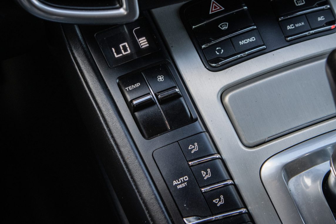 PORSCHE CAYENNE TURBO S