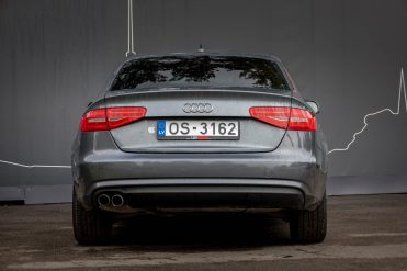 AUDI A4 LIMOUSINE