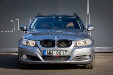 BMW 325