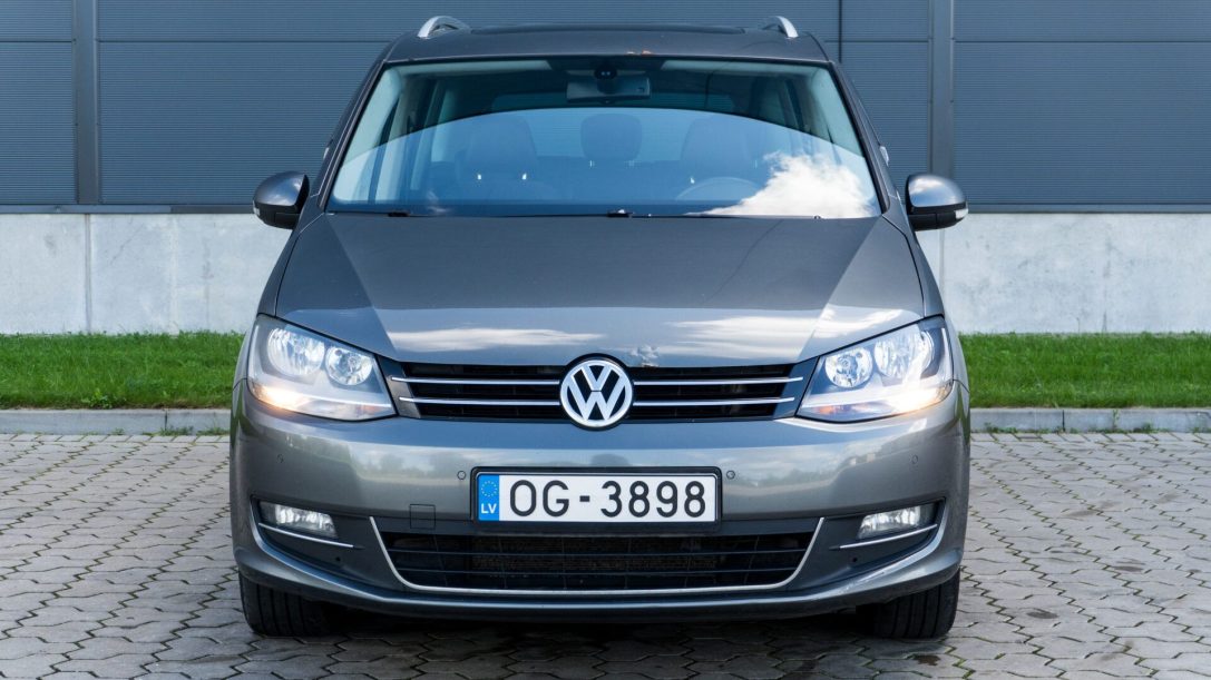 VW SHARAN