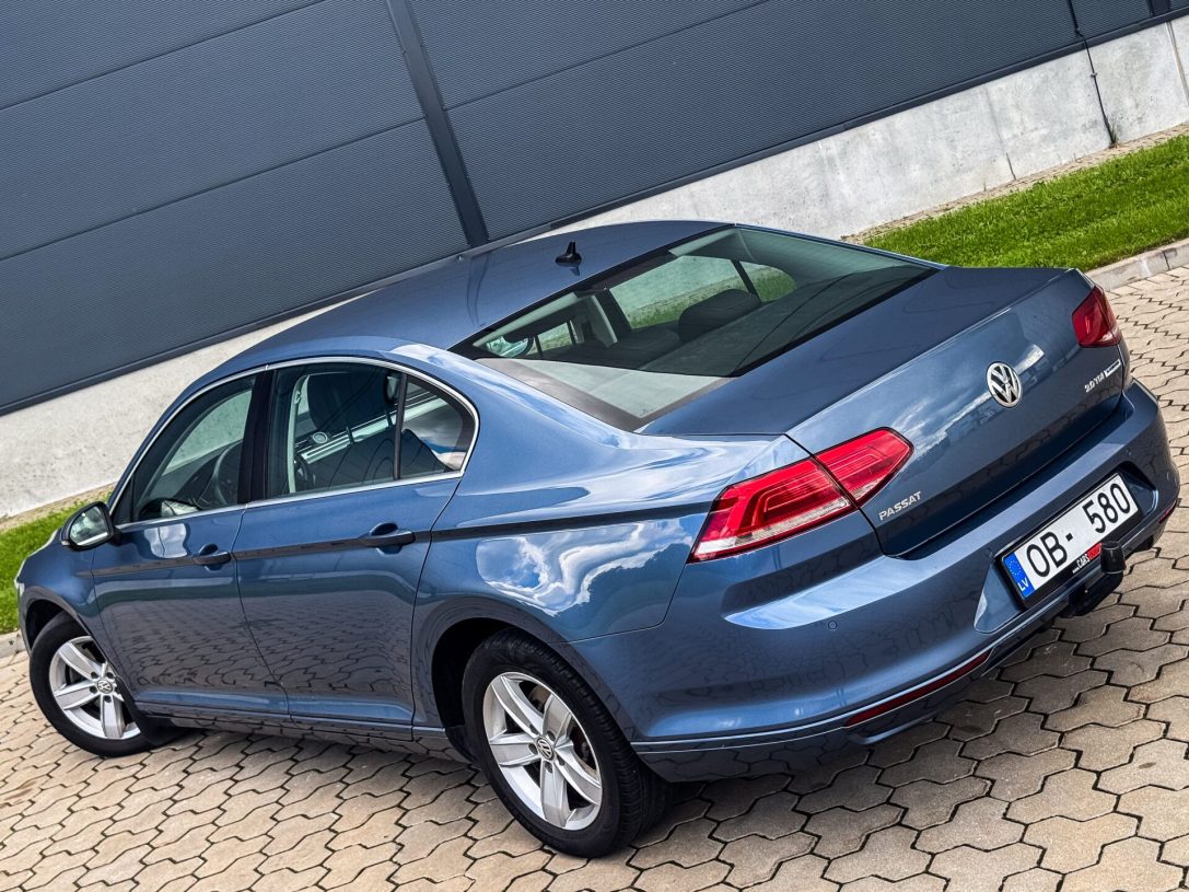 VW PASSAT