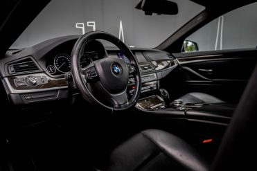 BMW 525