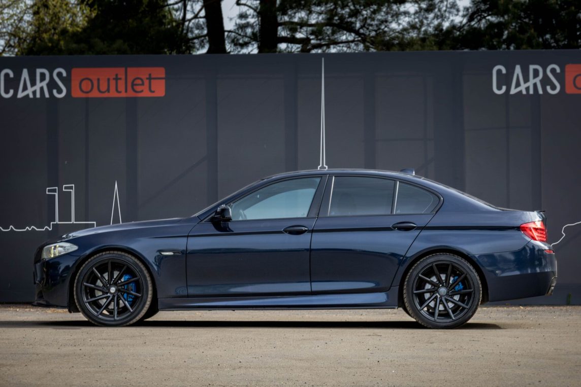 BMW 530