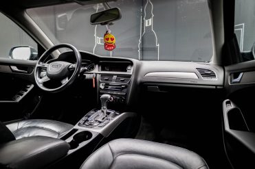 AUDI A4 LIMOUSINE