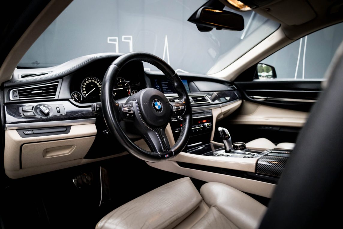 BMW 740