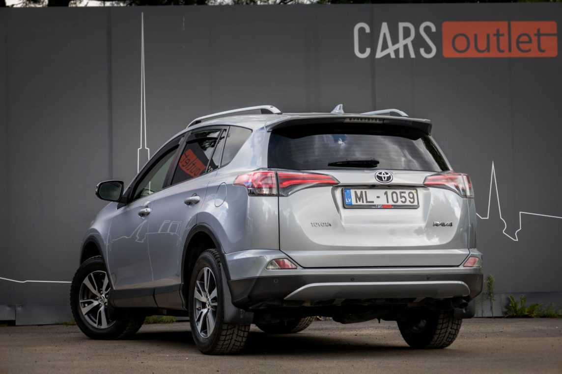 TOYOTA RAV4