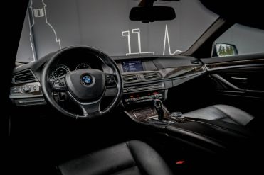 BMW 525