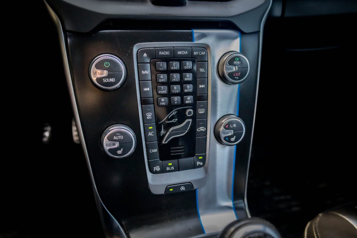 VOLVO V40