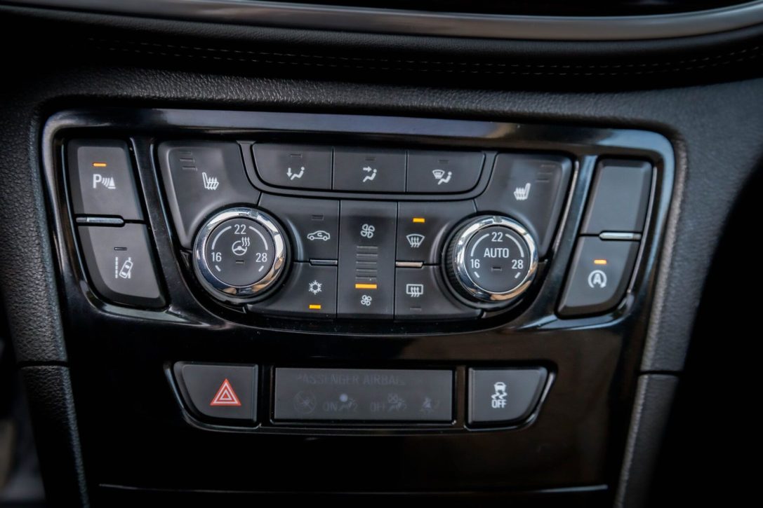 OPEL MOKKA X