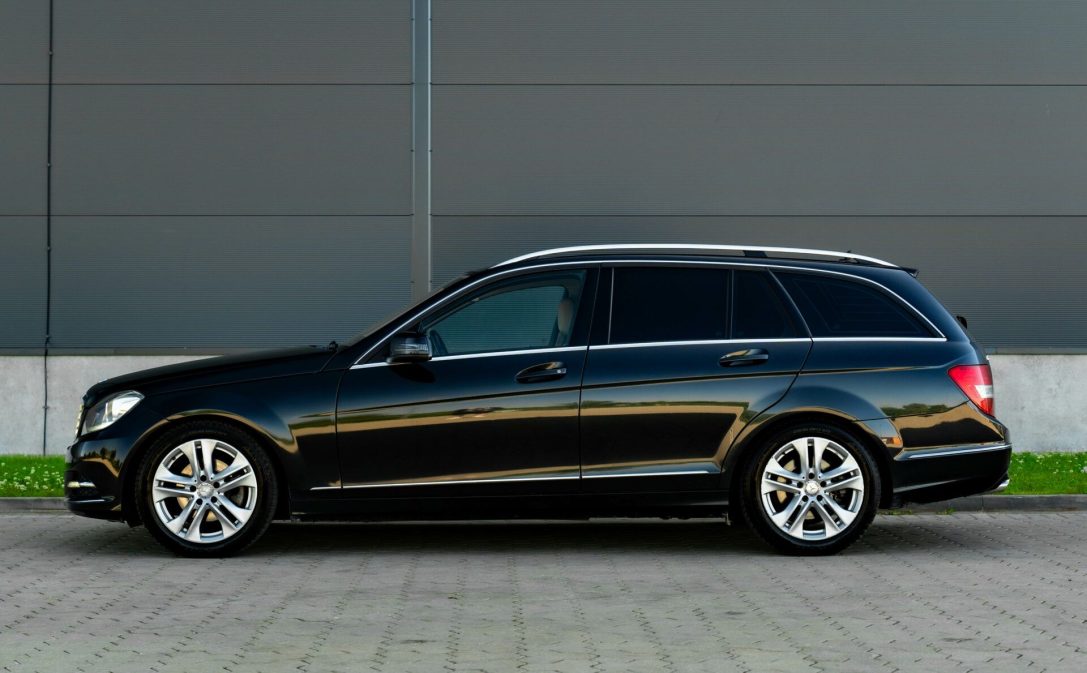 MERCEDES BENZ C220 CDI