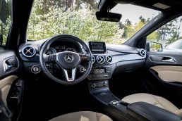 MERCEDES BENZ B 180