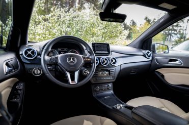 MERCEDES BENZ B 180