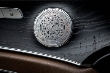 MERCEDES BENZ E200 D