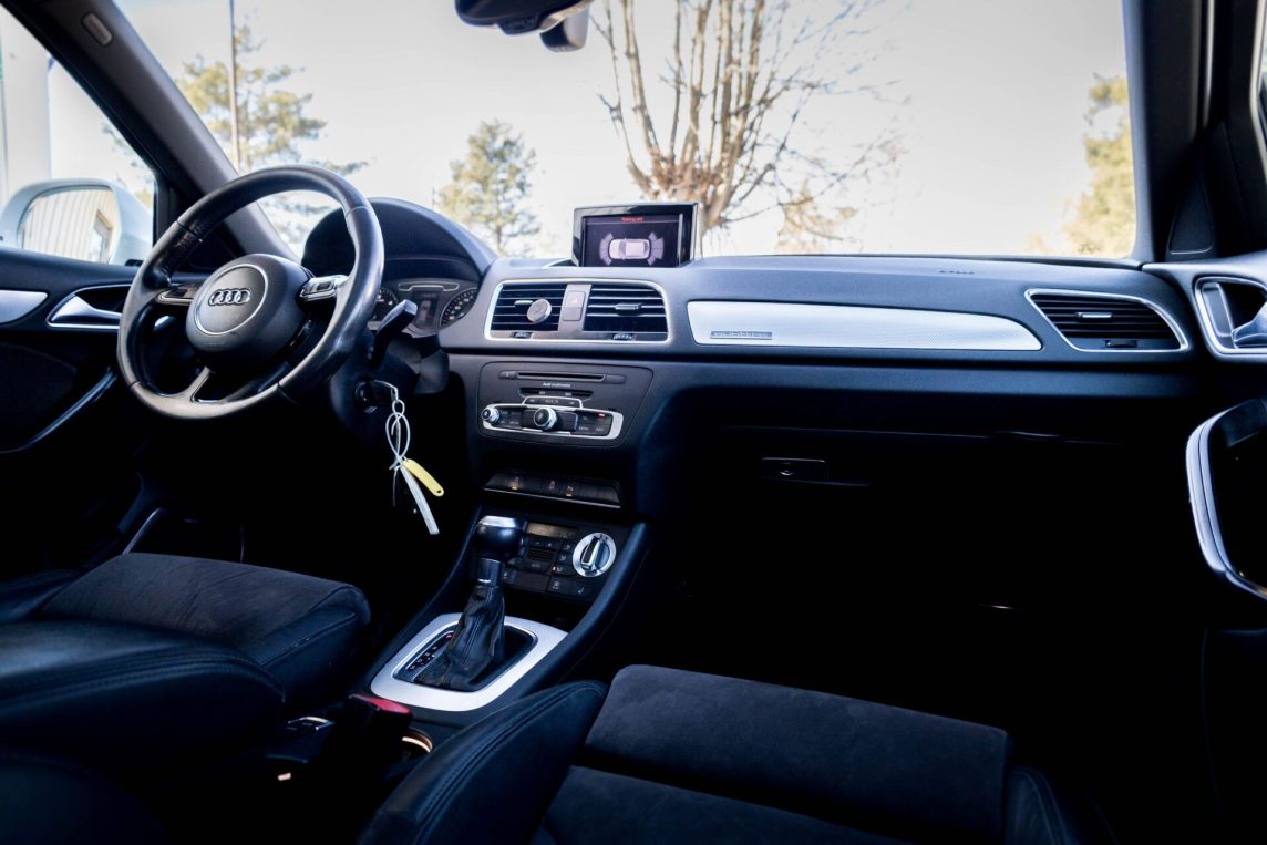 AUDI Q3