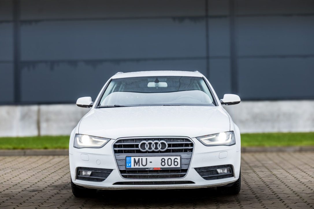 AUDI A4 AVANT