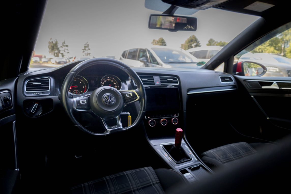 VW GOLF