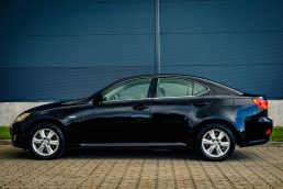 LEXUS IS 220