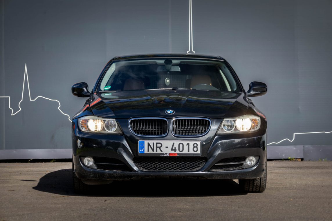 BMW 320