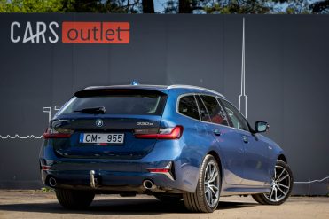 BMW 330E