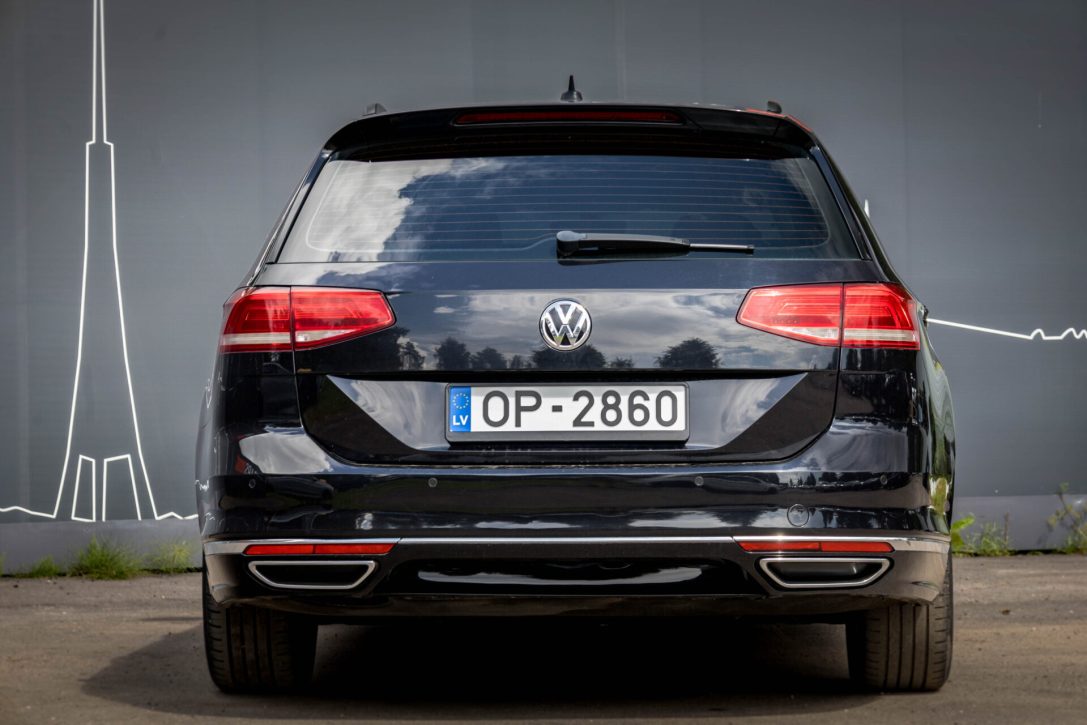 VW PASSAT