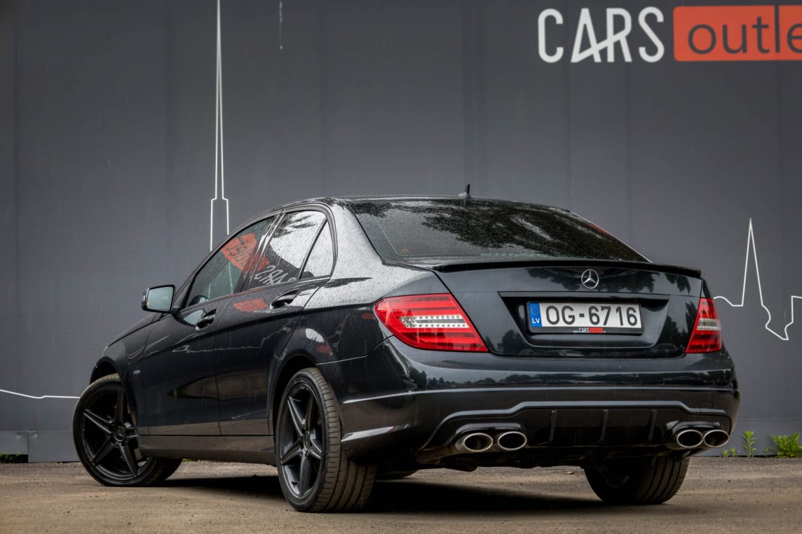MERCEDES BENZ C 300