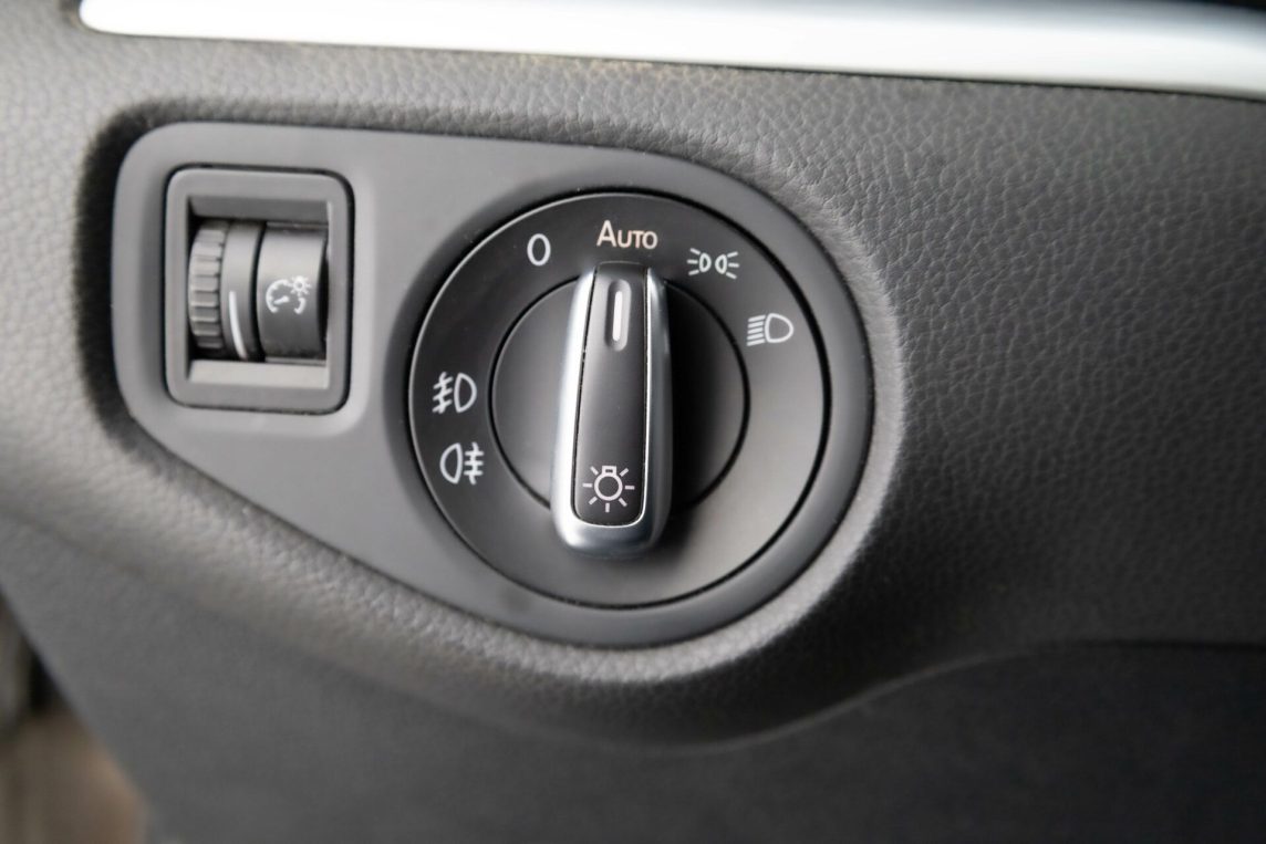 VW SHARAN